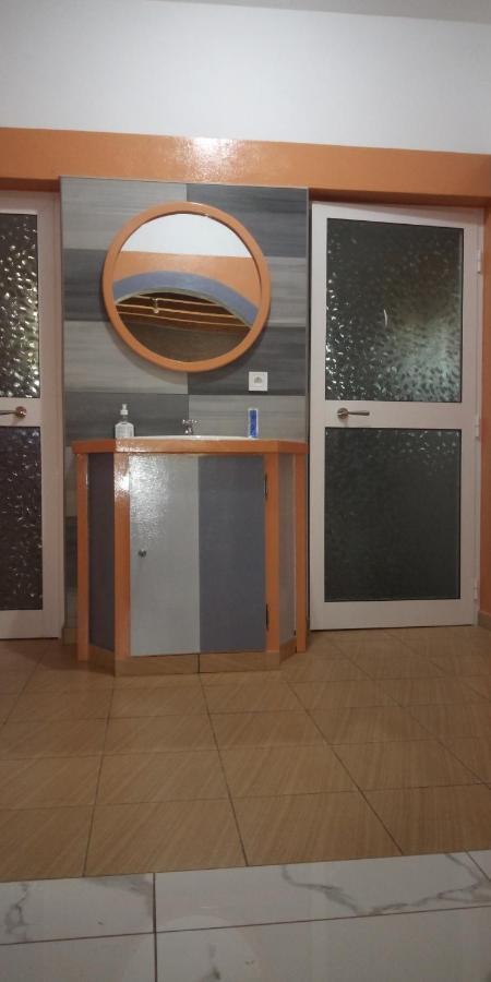 Maison Charlotte Forever Chambre D'Hotes Chez Un Couple Belgo Togolais Lomé Zewnętrze zdjęcie